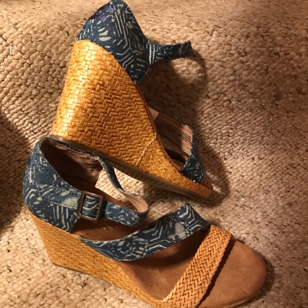 Toms Denim Chambray Wedge Sandals